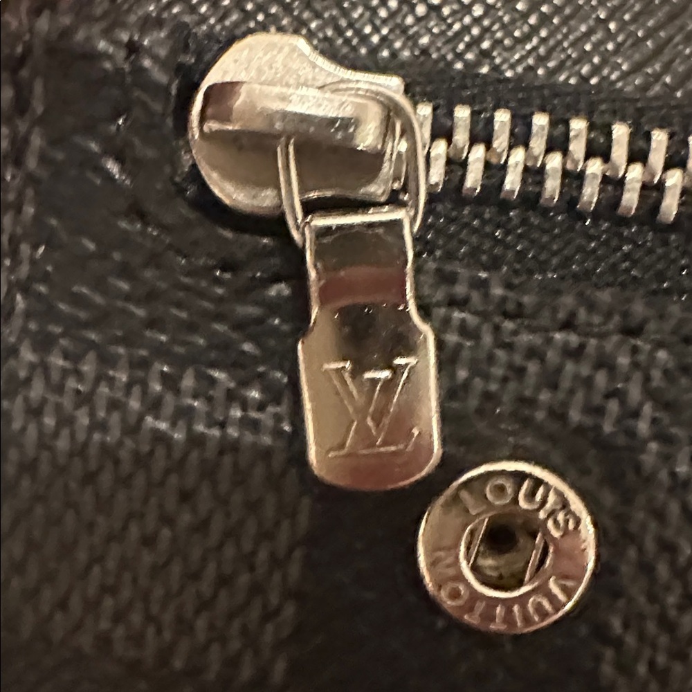Louis Vuitton graphite Damier Ebene accordion style wallet with chain - Picture 6 of 15